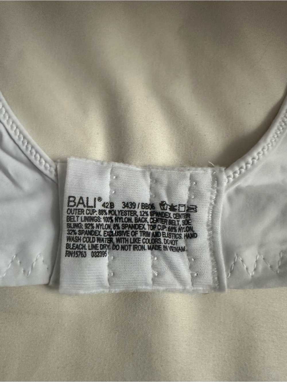 Bali White Smooth Full-Coverage Underwire Bra - Picture 4 of 4